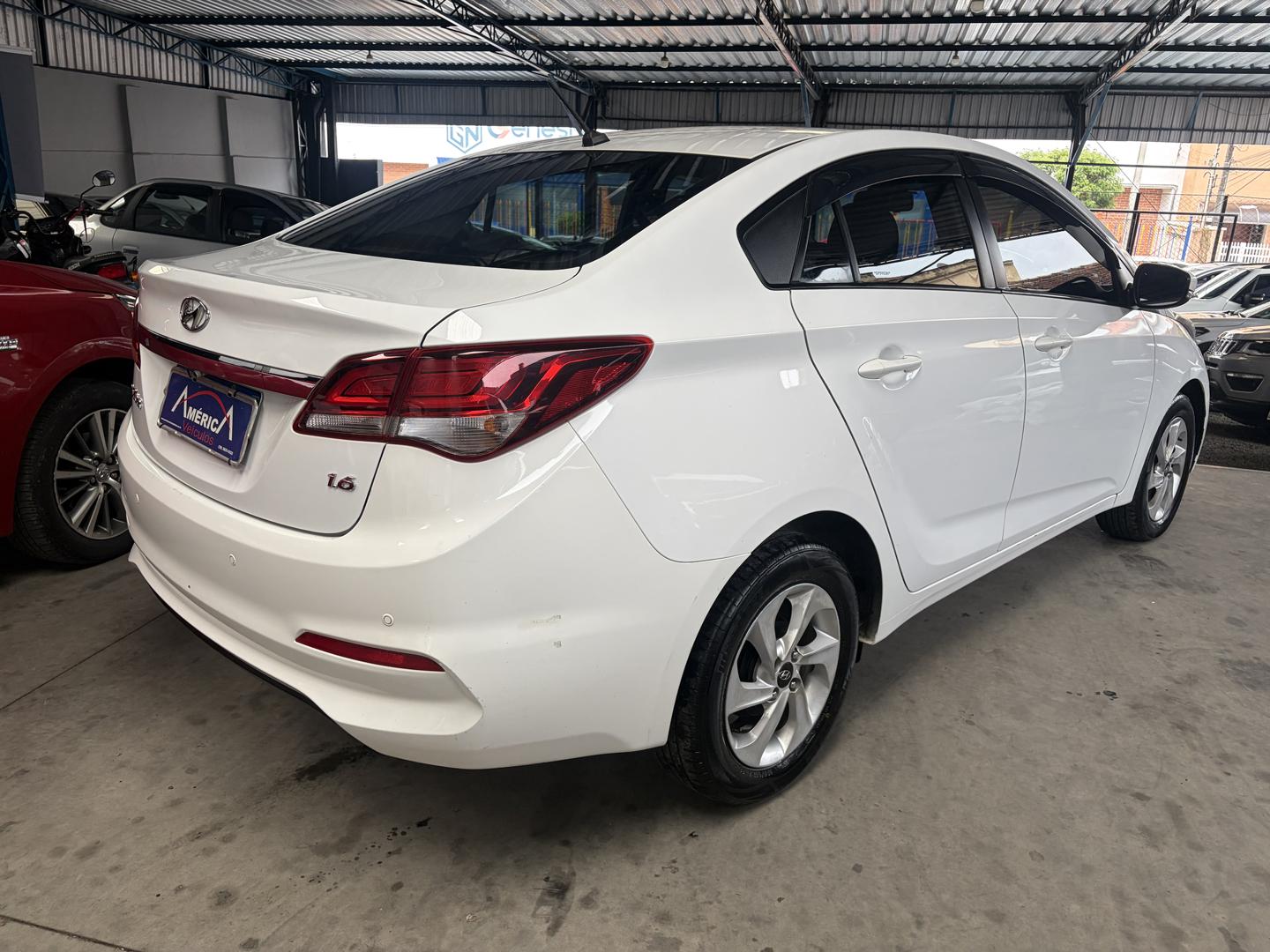 HYUNDAI HB 20 Sedan - Foto