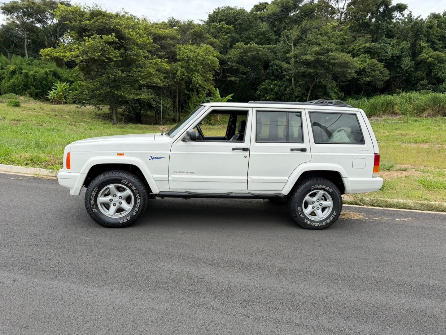 JEEP Cherokee - Foto