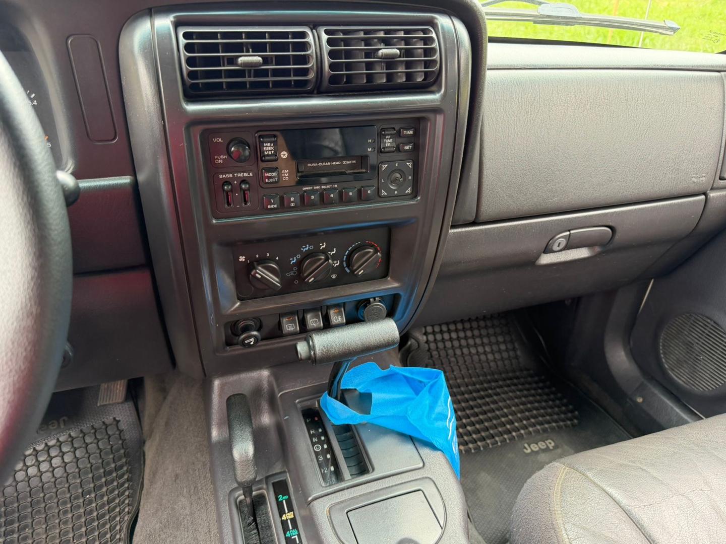 JEEP Cherokee - Foto