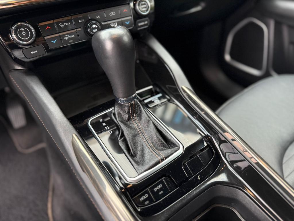 JEEP Commander - Foto