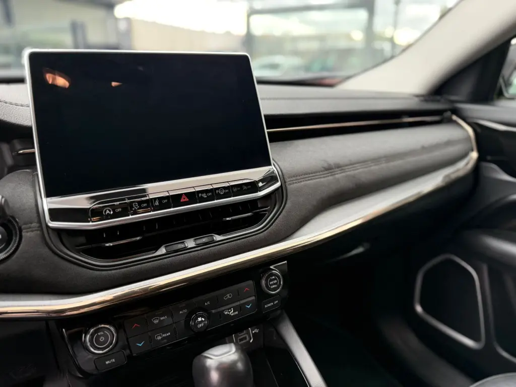 JEEP Commander - Foto