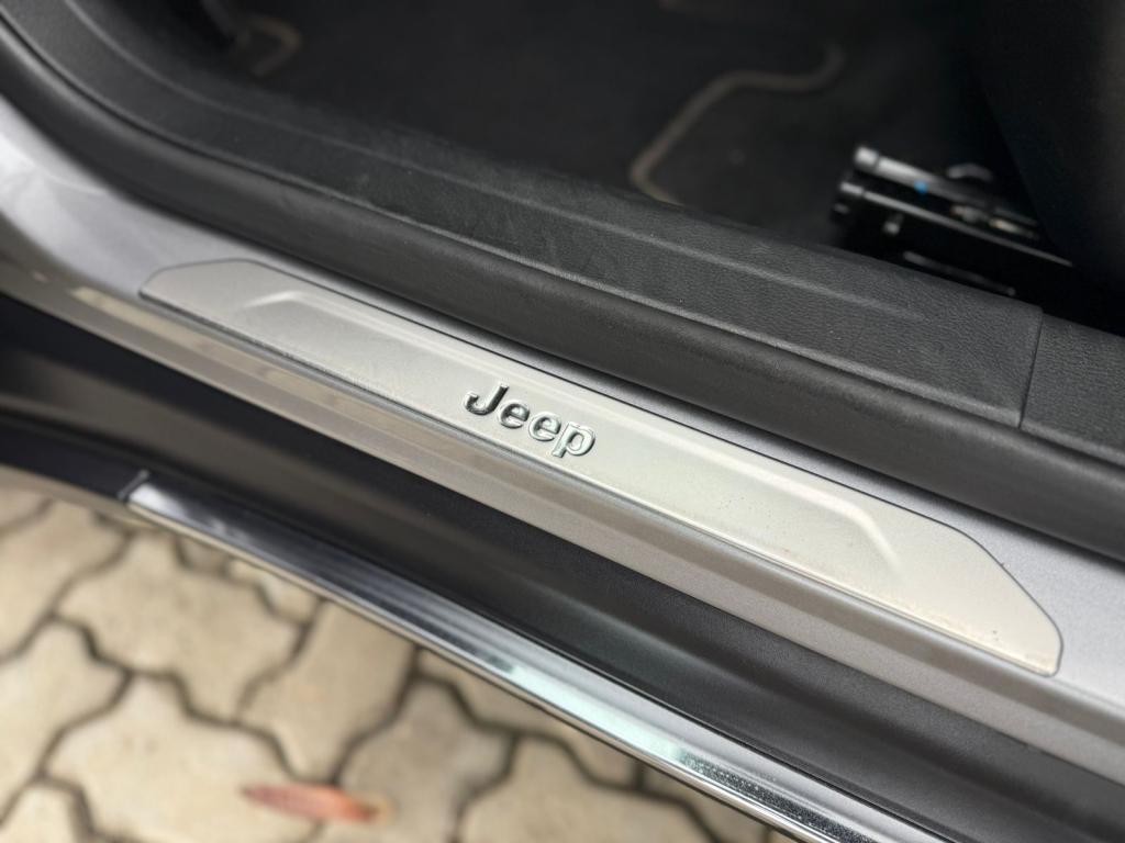 JEEP Commander - Foto