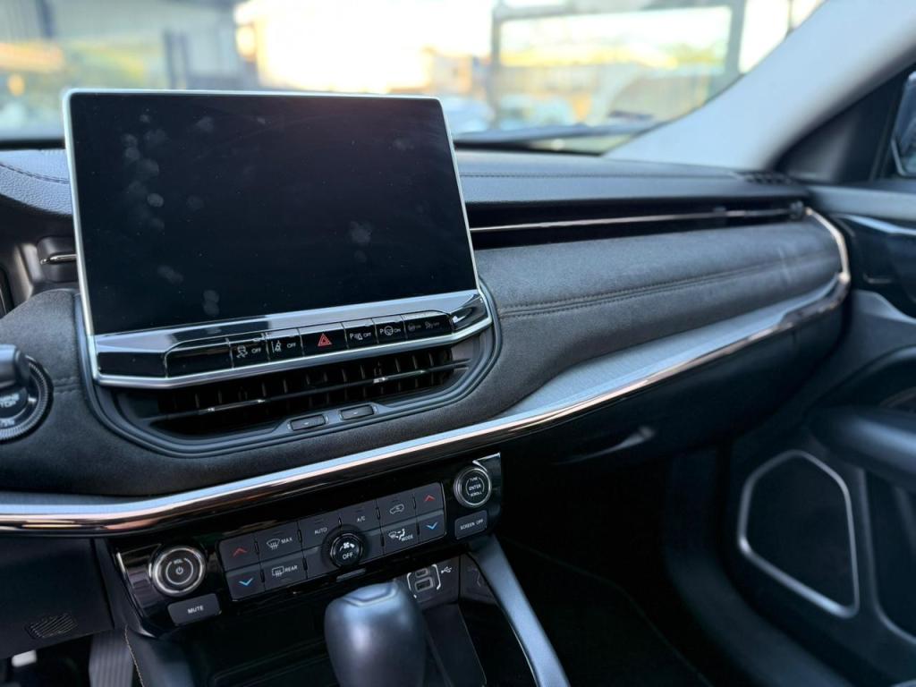 JEEP Commander - Foto