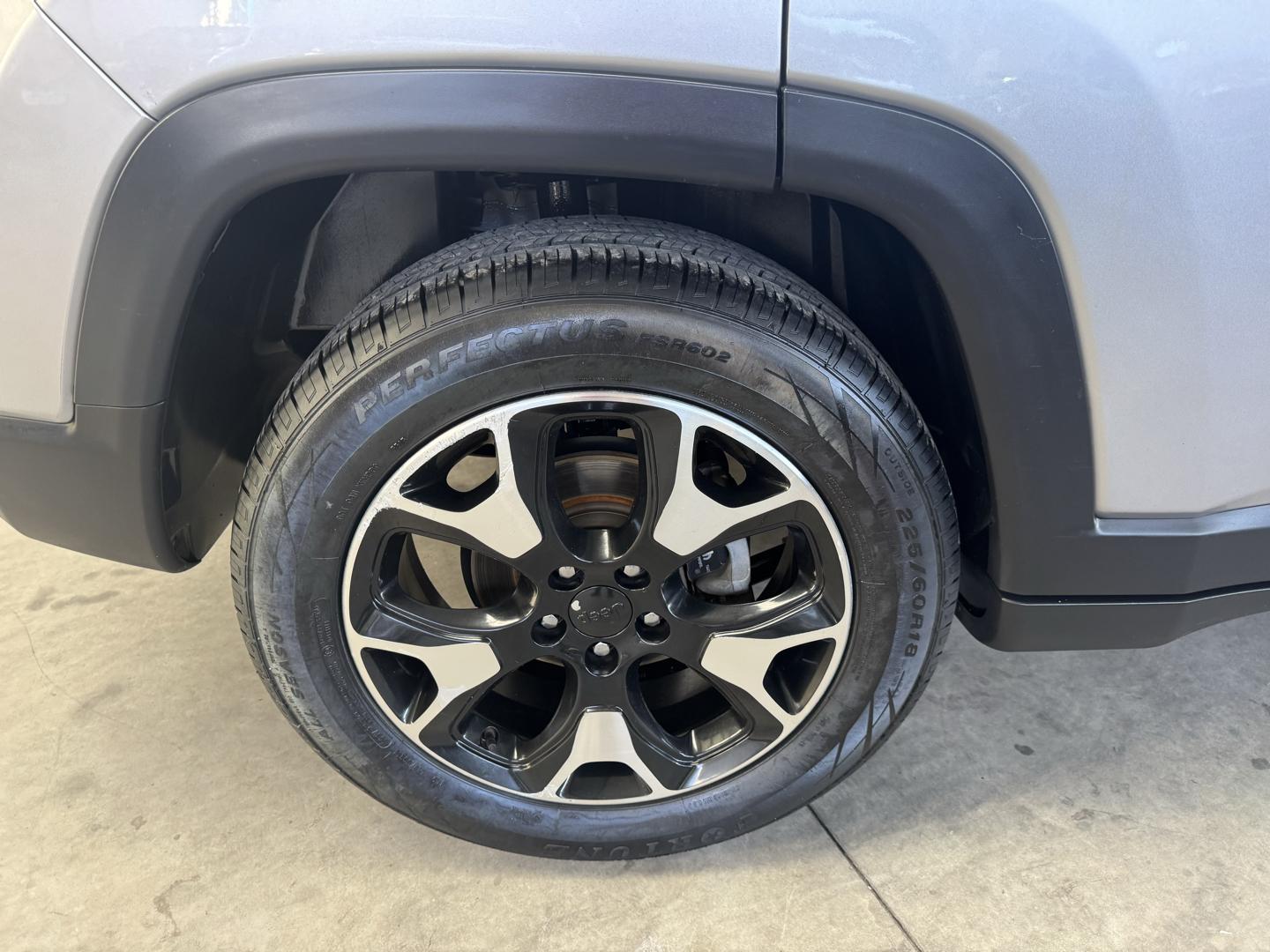 JEEP Compass - Foto