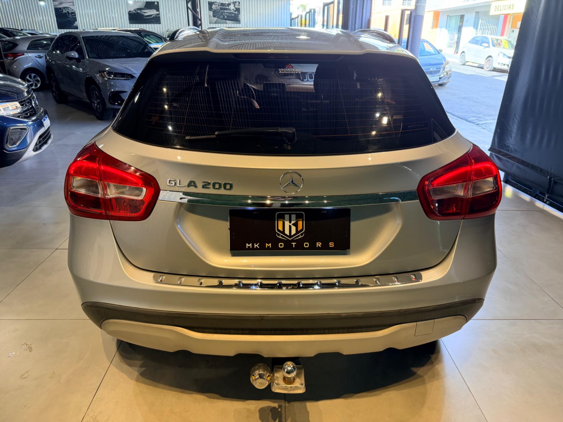 MERCEDES-BENZ GLA 200 - Foto