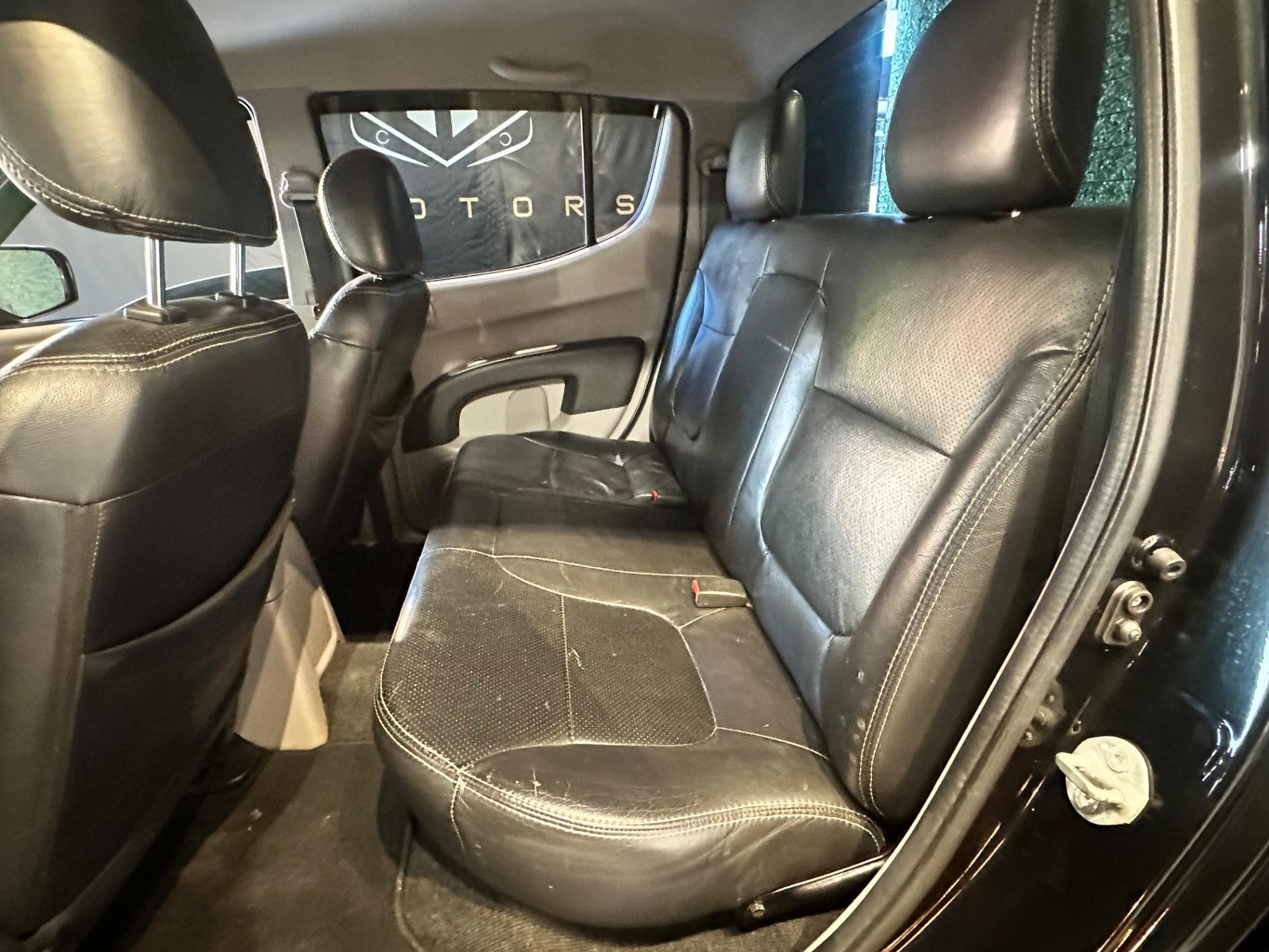 MITSUBISHI L 200 Triton - Foto