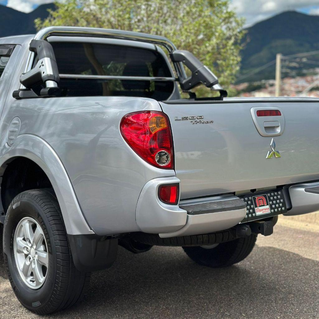 MITSUBISHI L 200 Triton - Foto