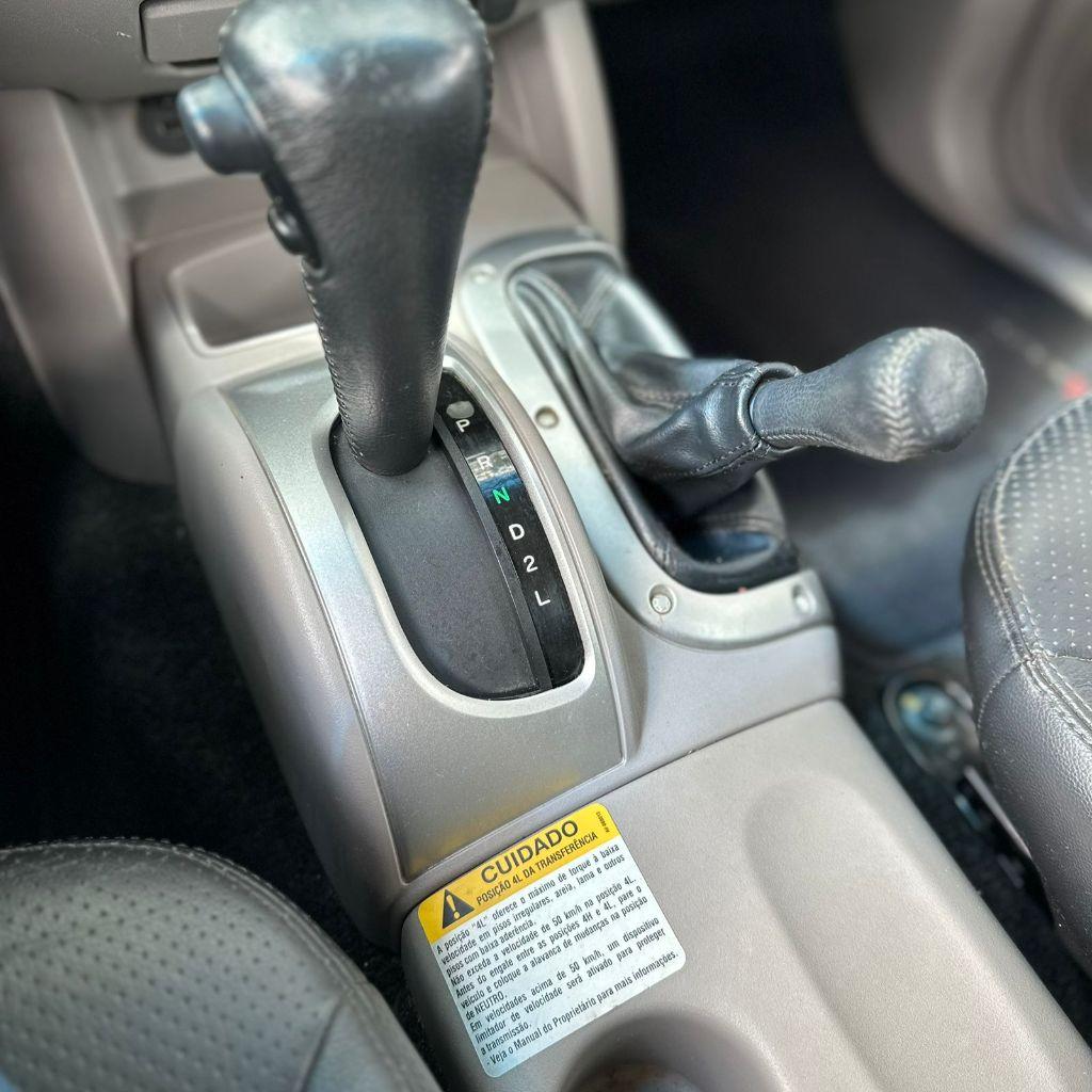 MITSUBISHI L 200 Triton - Foto