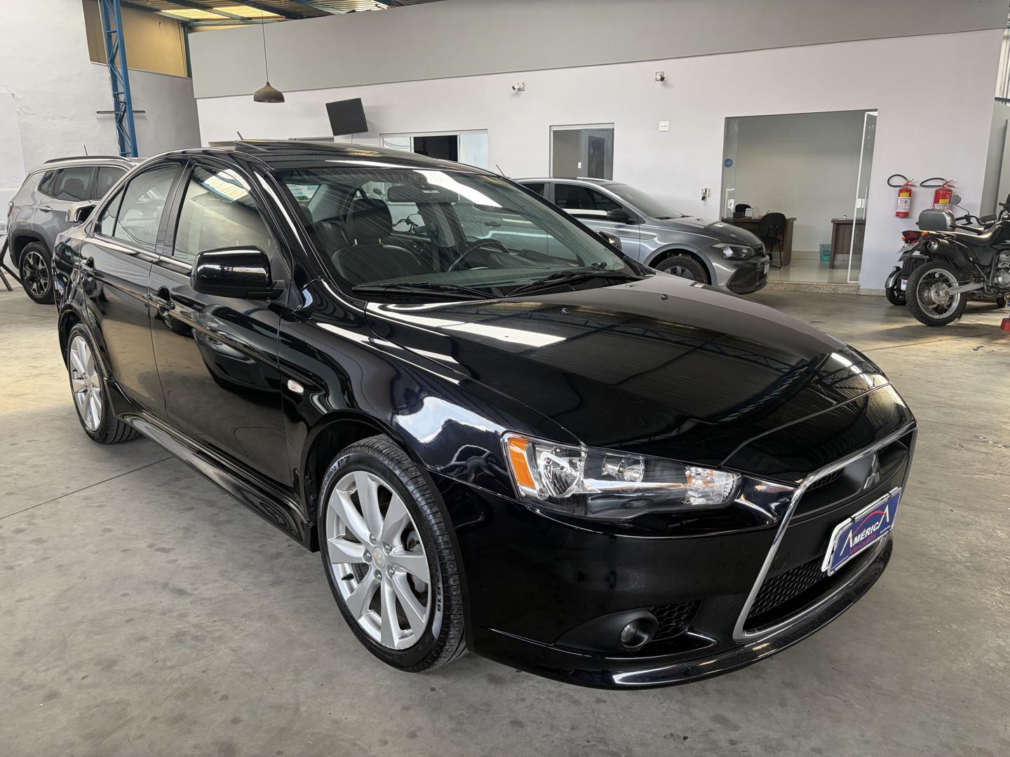 MITSUBISHI Lancer - Foto