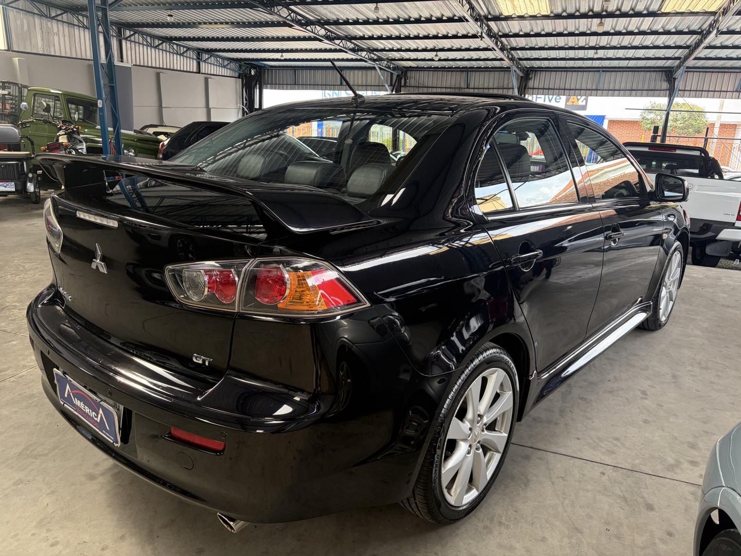 MITSUBISHI Lancer - Foto