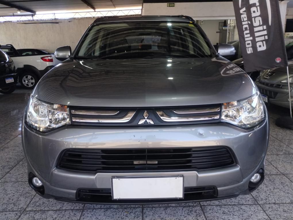 MITSUBISHI Outlander - Foto
