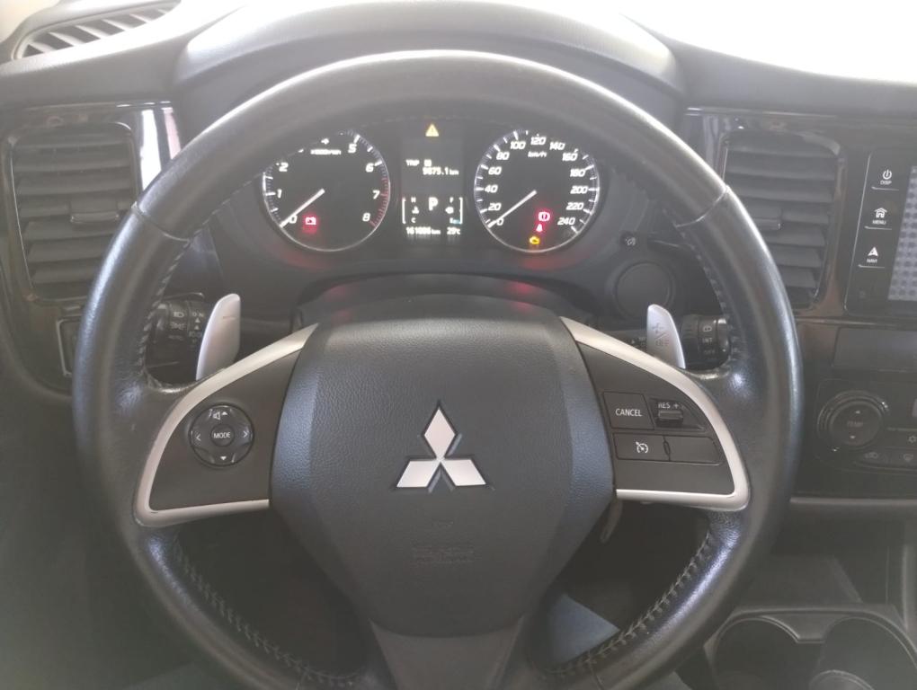 MITSUBISHI Outlander - Foto