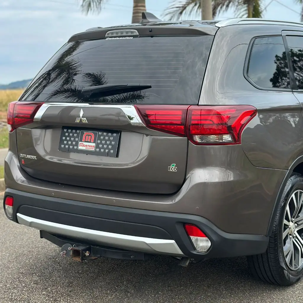 MITSUBISHI Outlander - Foto