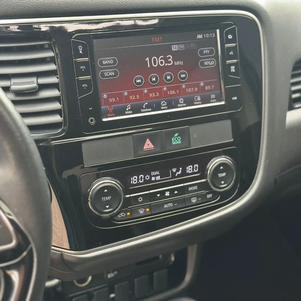 MITSUBISHI Outlander - Foto