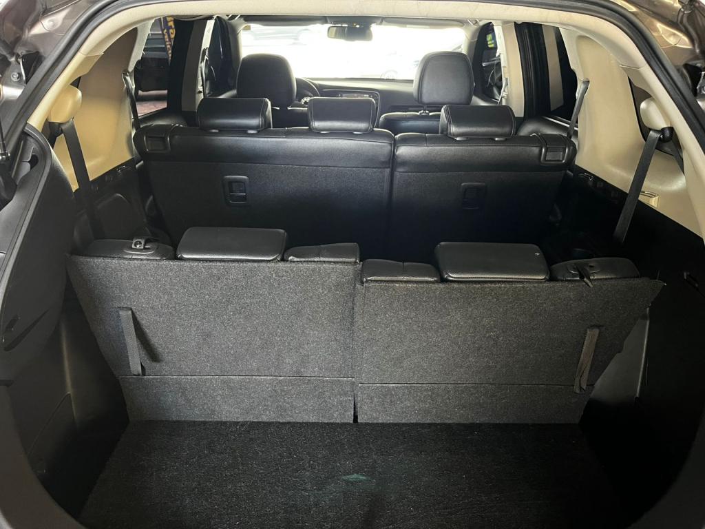 MITSUBISHI Outlander - Foto