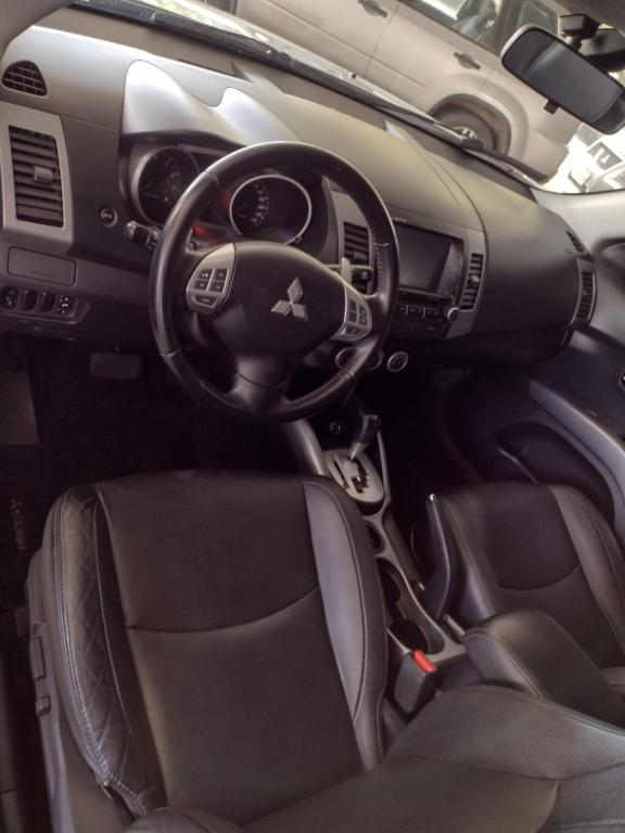 MITSUBISHI Outlander - Foto