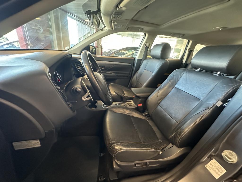 MITSUBISHI Outlander - Foto