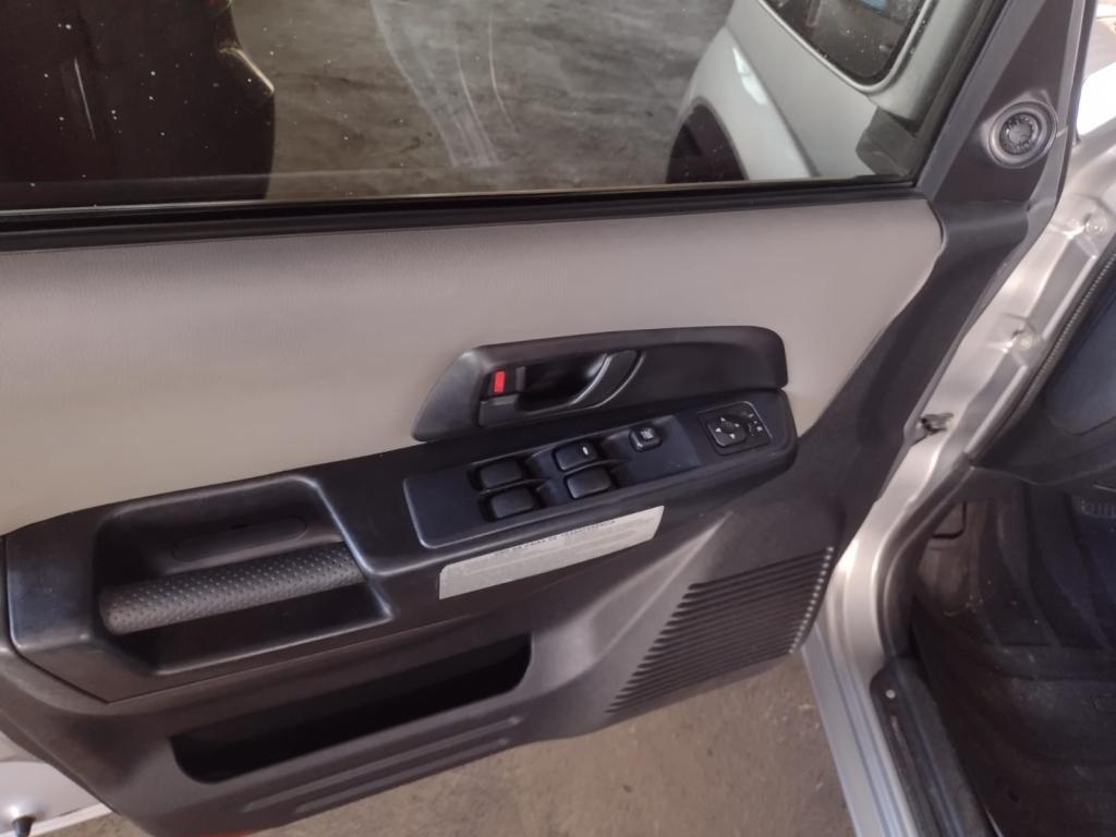 MITSUBISHI Pajero TR4 - Foto