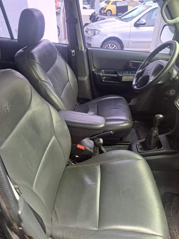 MITSUBISHI Pajero TR4 - Foto