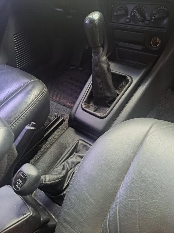 MITSUBISHI Pajero TR4 - Foto