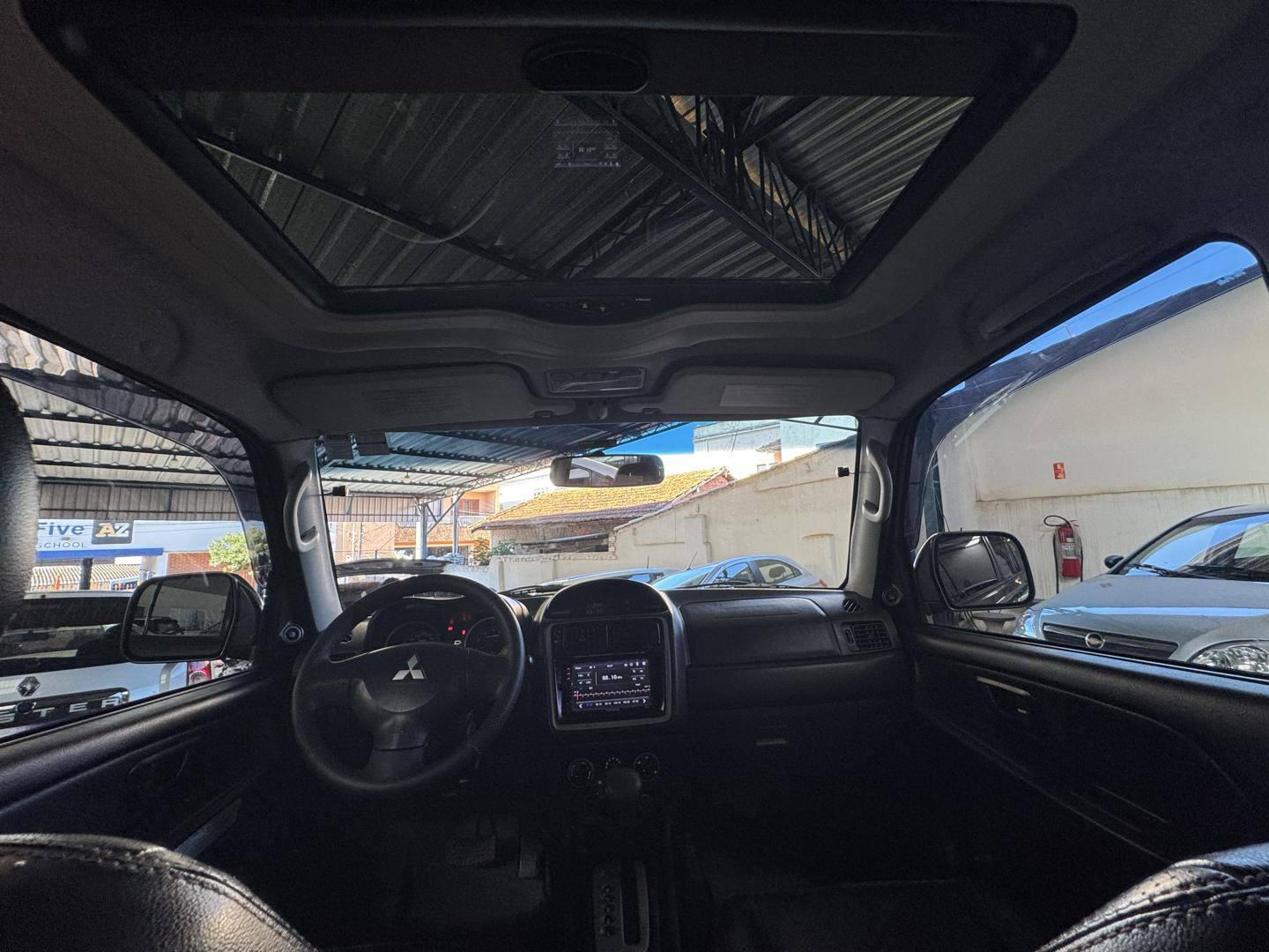 MITSUBISHI Pajero TR4 - Foto