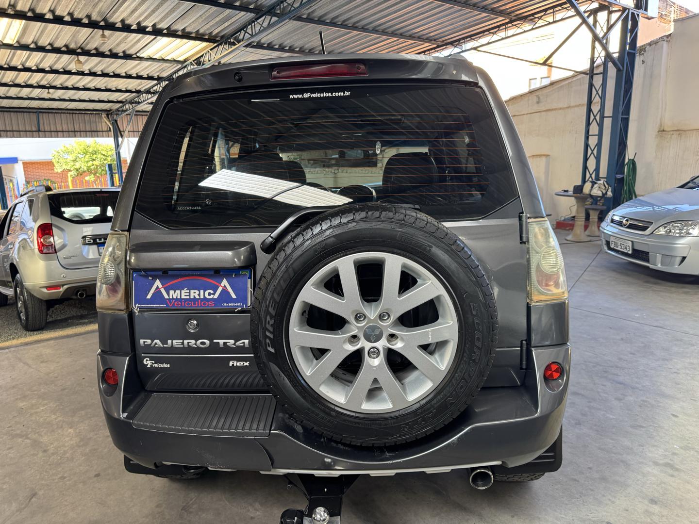 MITSUBISHI Pajero TR4 - Foto