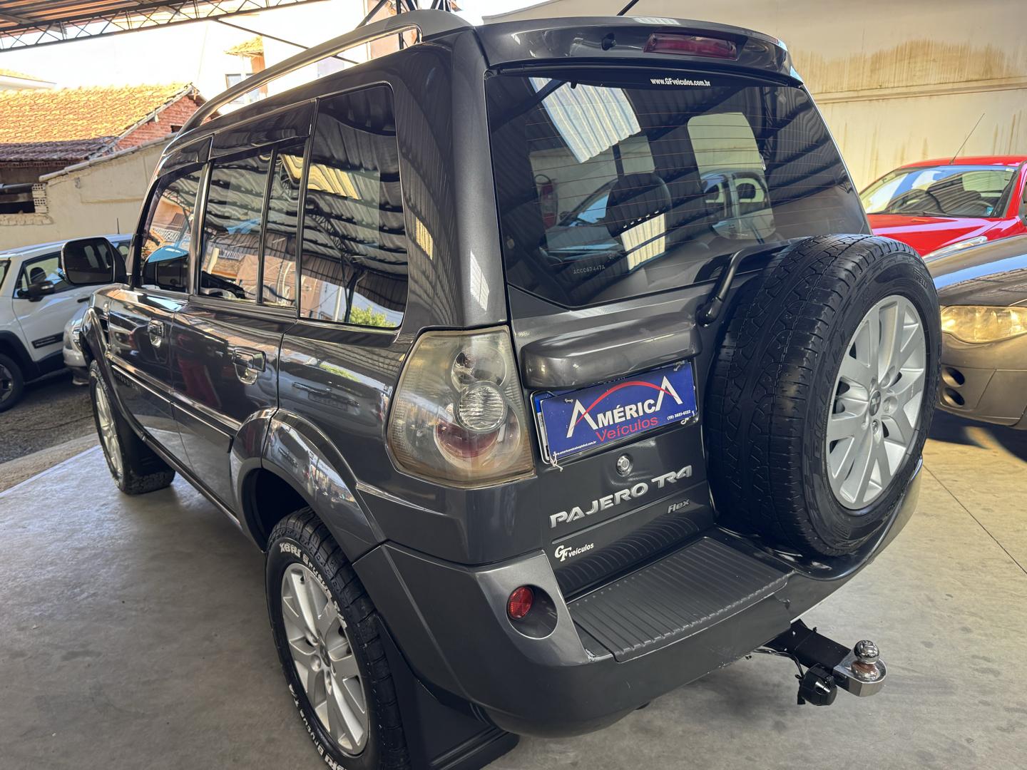 MITSUBISHI Pajero TR4 - Foto