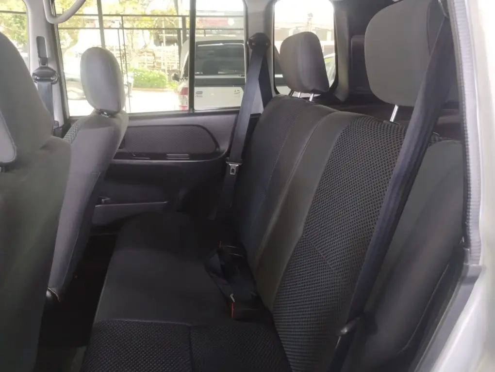 MITSUBISHI Pajero TR4 - Foto