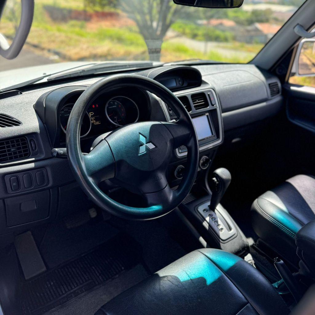 MITSUBISHI Pajero TR4 - Foto