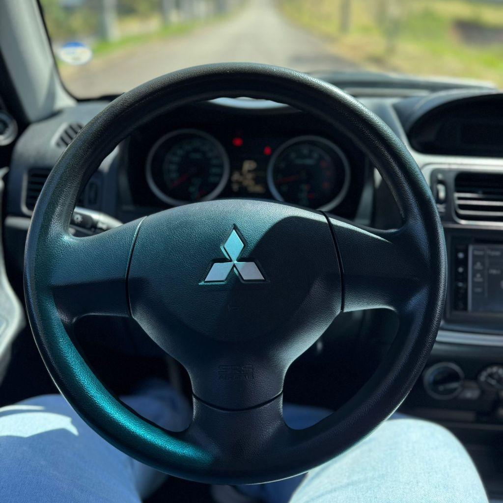 MITSUBISHI Pajero TR4 - Foto