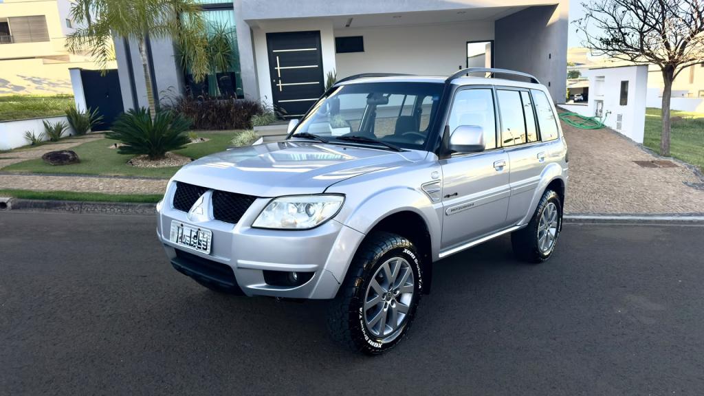 MITSUBISHI Pajero TR4