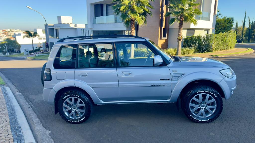 MITSUBISHI Pajero TR4 - Foto