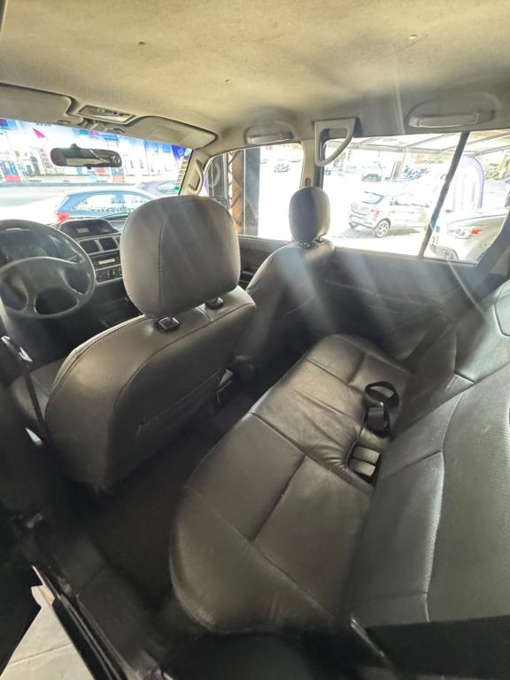 MITSUBISHI Pajero TR4 - Foto