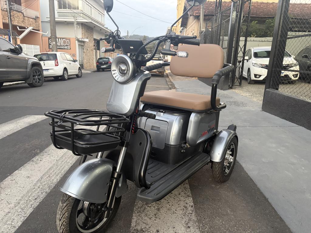 MOTO CHEFE 1000W