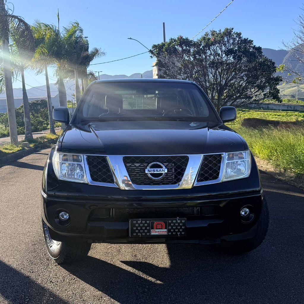 NISSAN Frontier - Foto