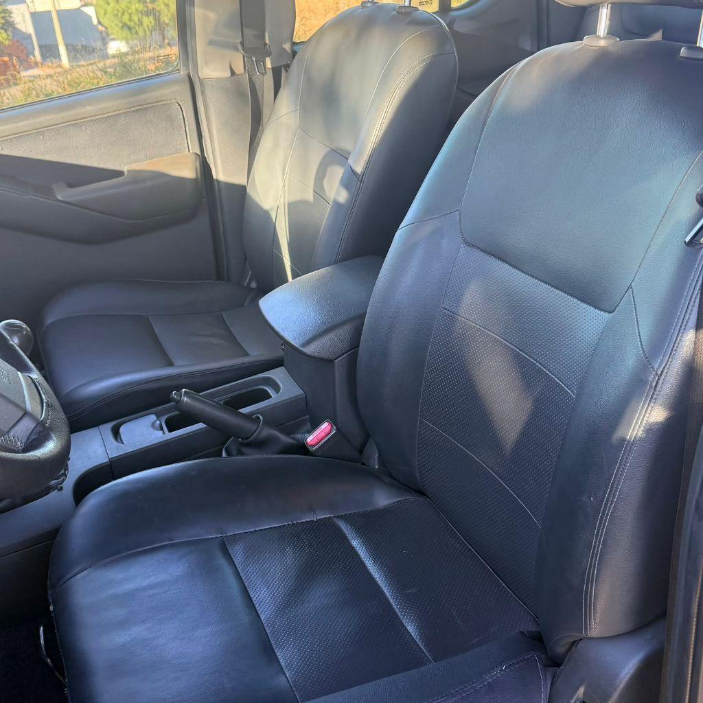 NISSAN Frontier - Foto