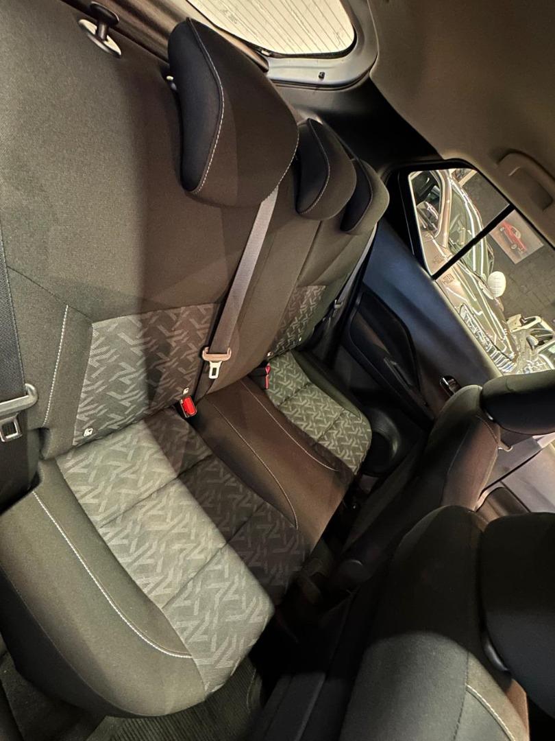 NISSAN Kicks - Miniatura