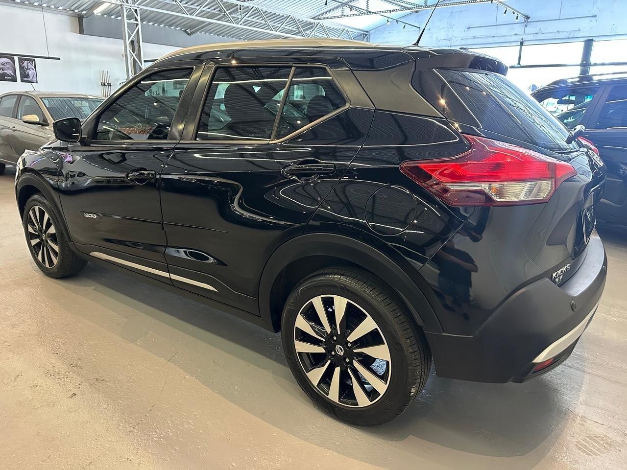 NISSAN Kicks - Miniatura