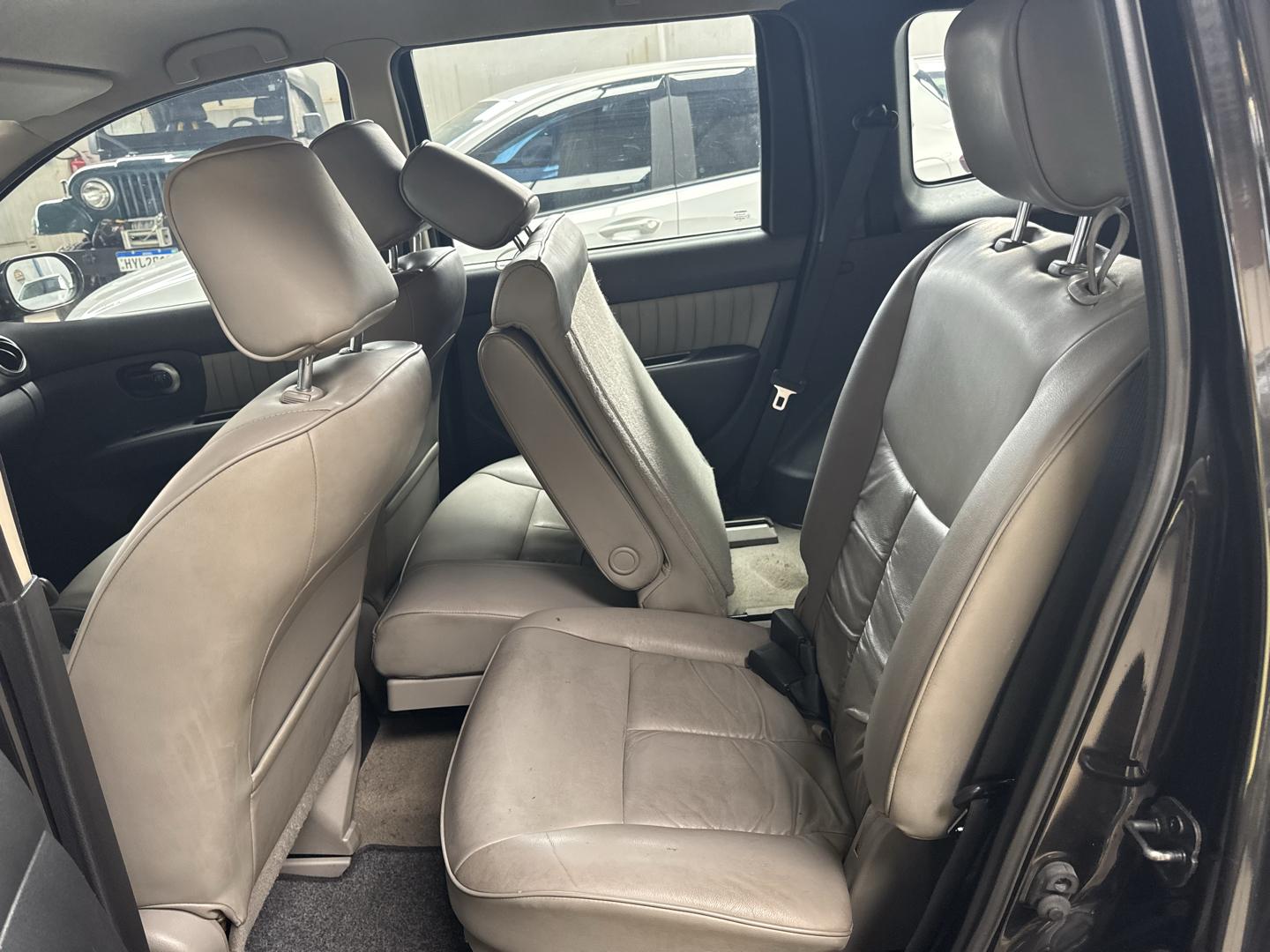 NISSAN Livina - Foto