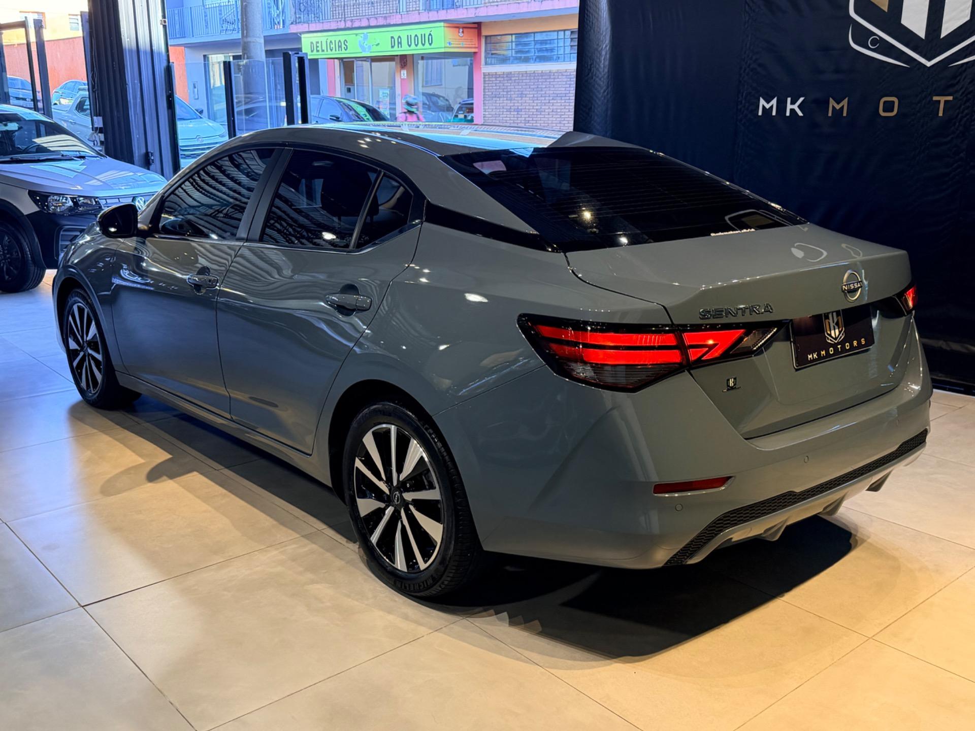 NISSAN Sentra - Foto