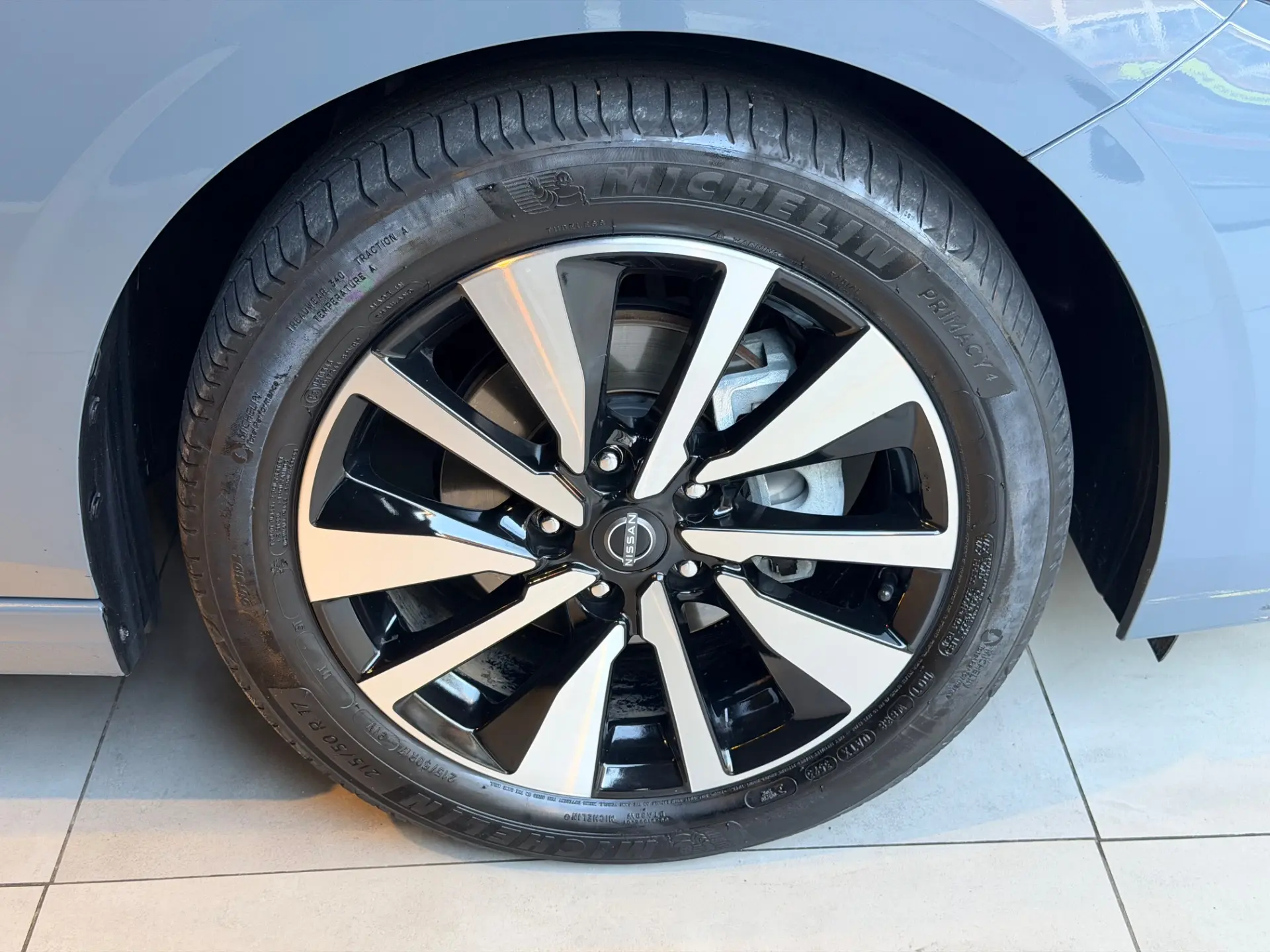 NISSAN Sentra - Foto