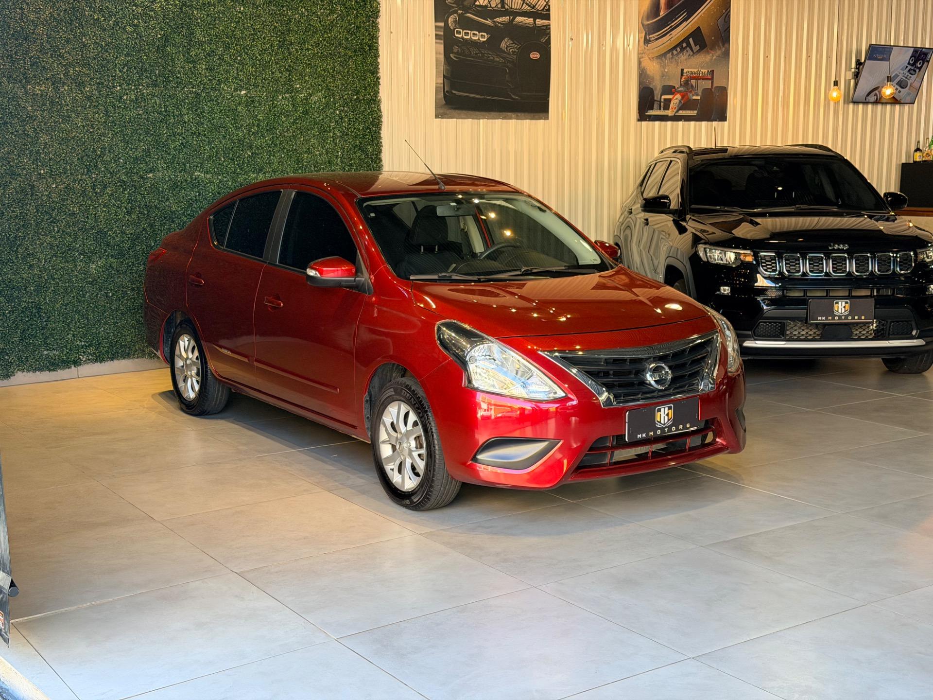 NISSAN Versa Sedan