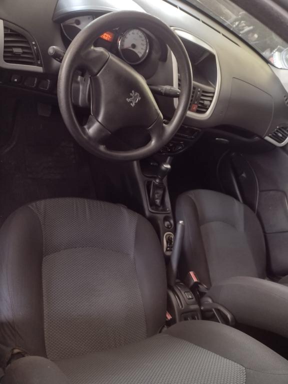 PEUGEOT 207 Sedan - Foto