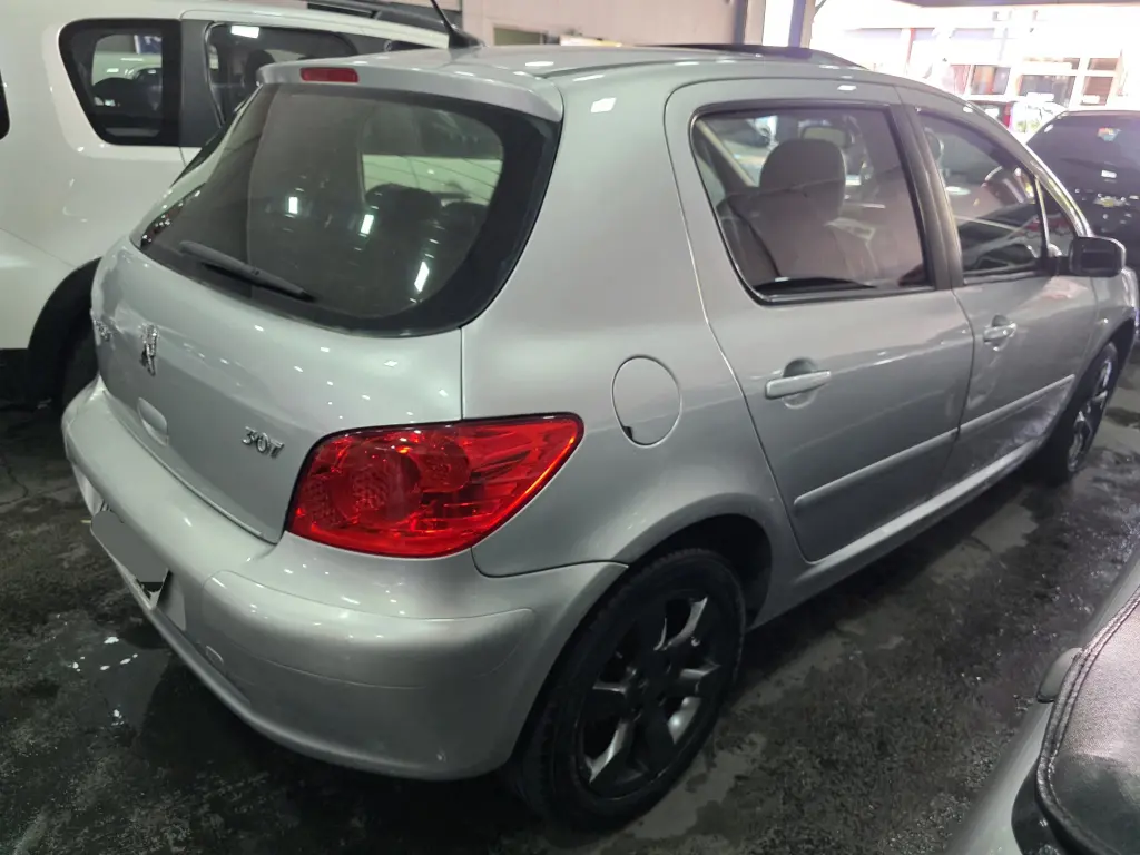 PEUGEOT 307 Hatch - Foto