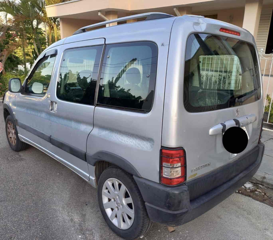 PEUGEOT Partner - Foto