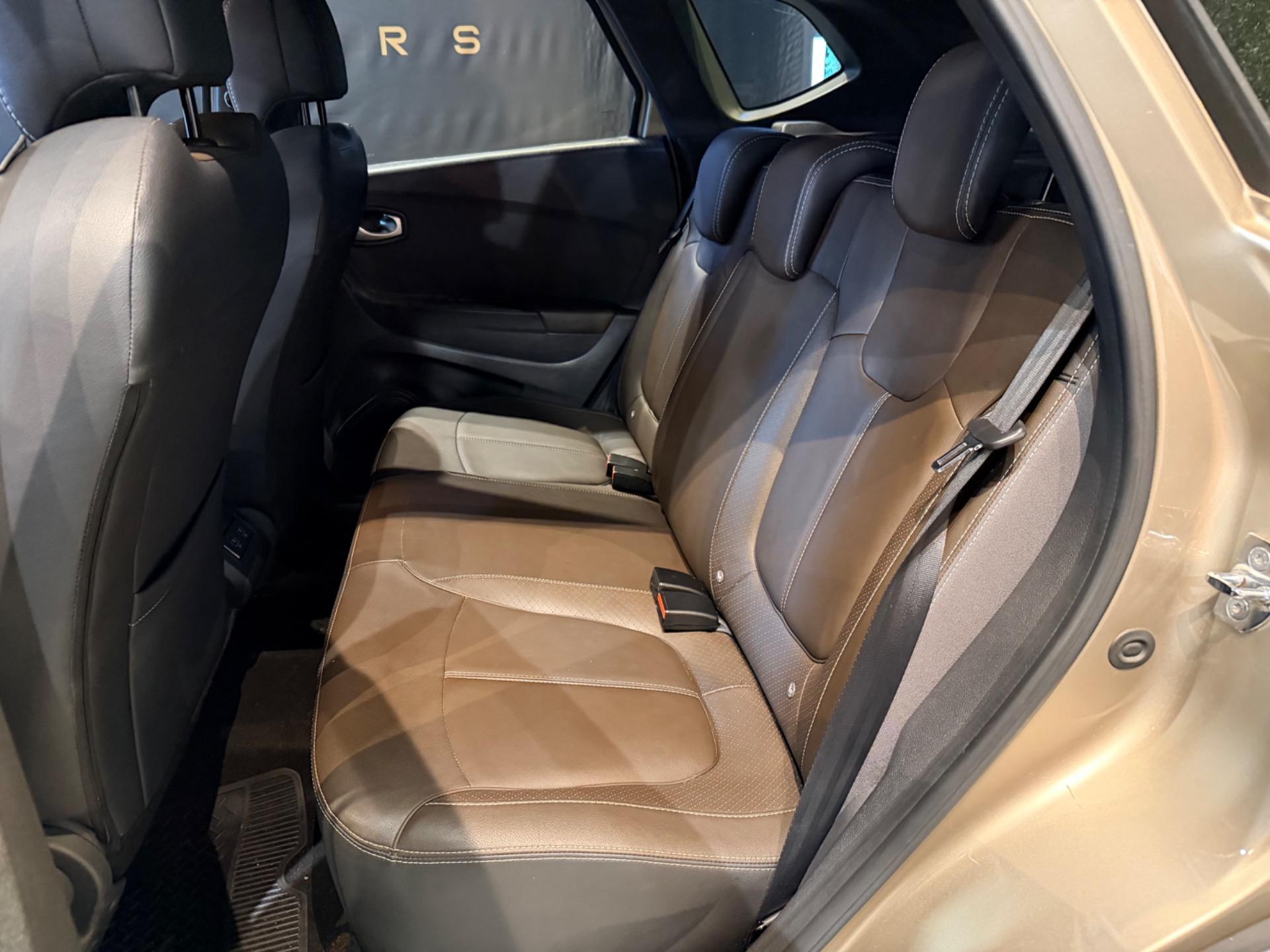 RENAULT Captur - Foto