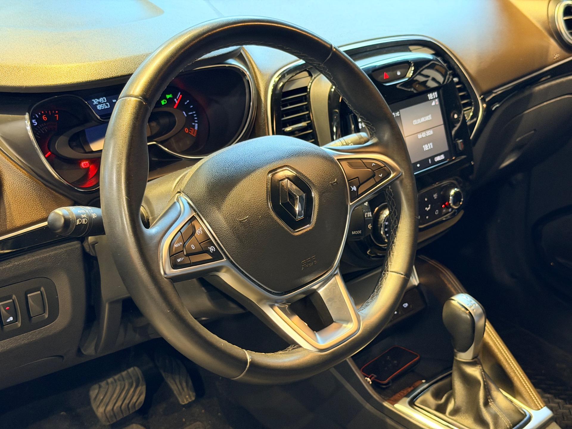 RENAULT Captur - Foto