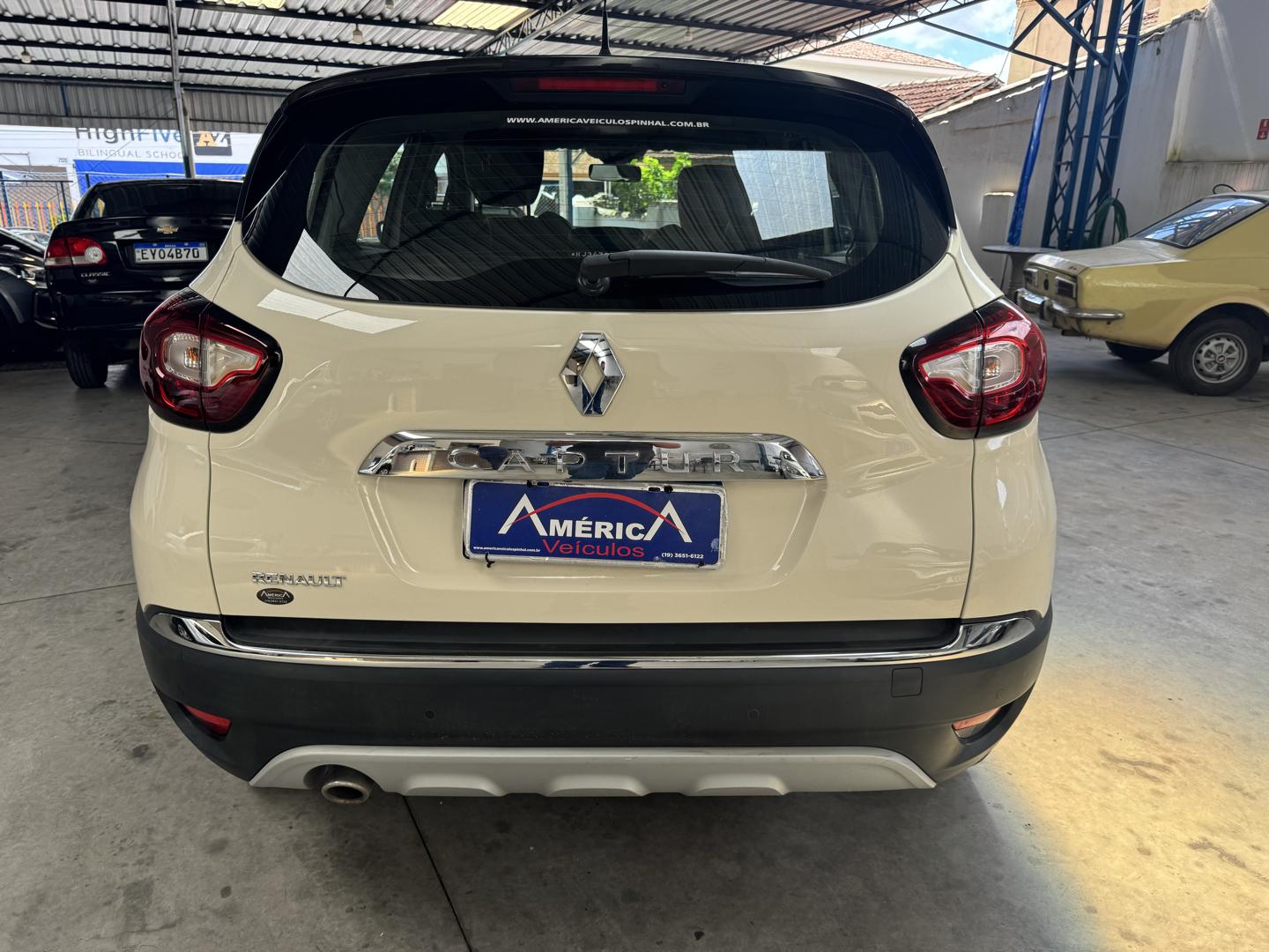 RENAULT Captur - Foto