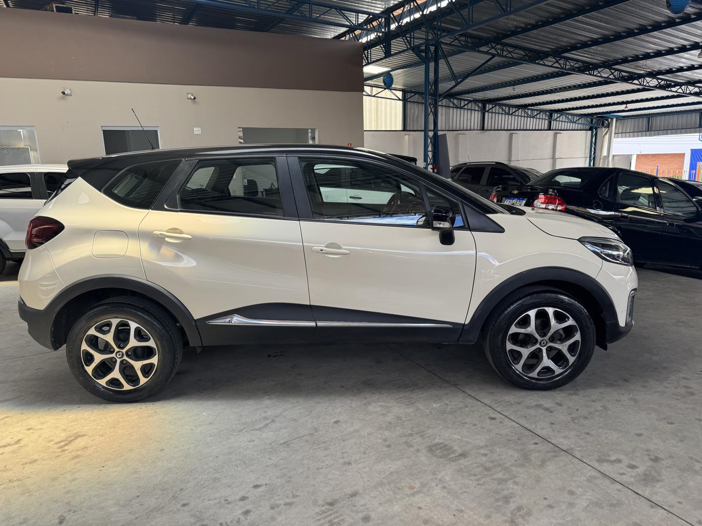 RENAULT Captur - Foto