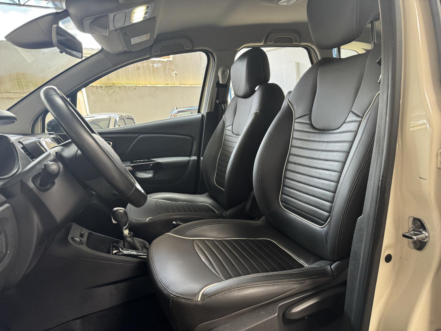 RENAULT Captur - Foto